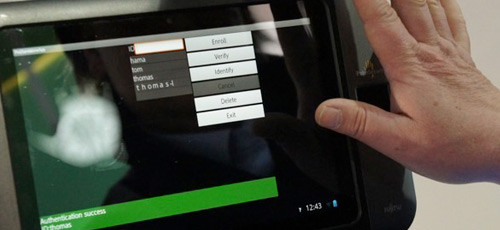 Bank gebruikt eerste tablet met Palm Vein autorisatie